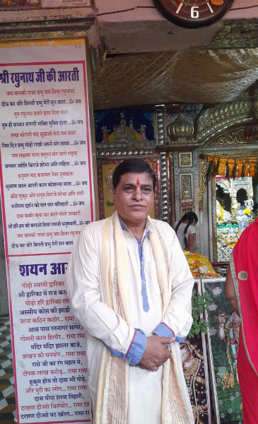 Ravi Kishan Chaturvedi best astrologer in Delhi